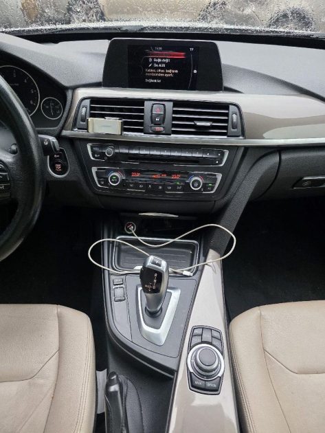 B.M.W. SERIE 3GT 318DA 143CH MODERN 2014