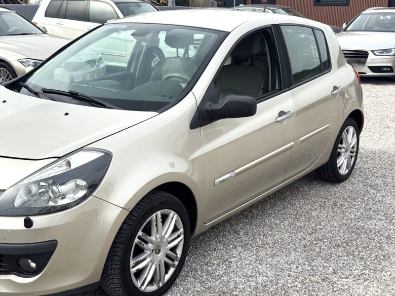 RENAULT CLIO III 1.6 16V 110CV INITIALE AUTOMATIQUE