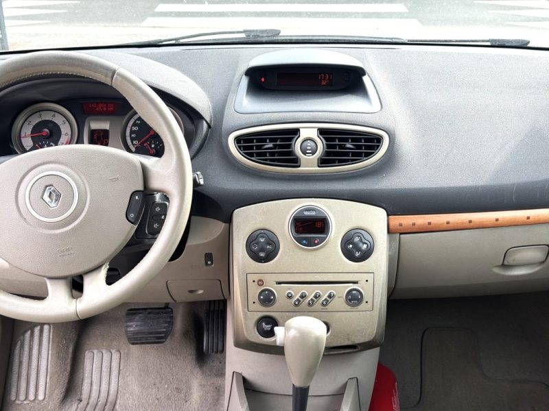 RENAULT CLIO III 1.6 16V 110CV INITIALE AUTOMATIQUE