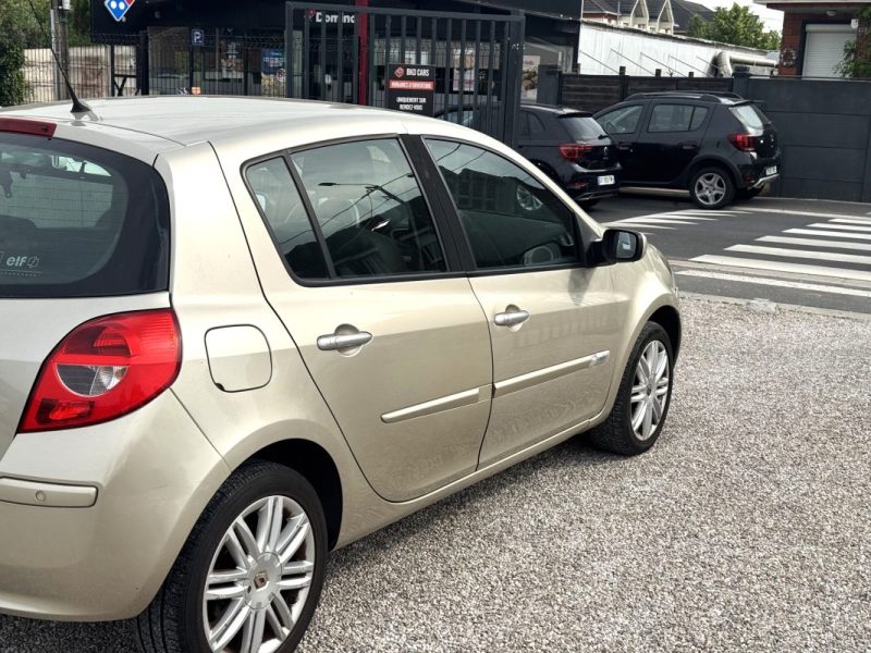 RENAULT CLIO III 1.6 16V 110CV INITIALE AUTOMATIQUE