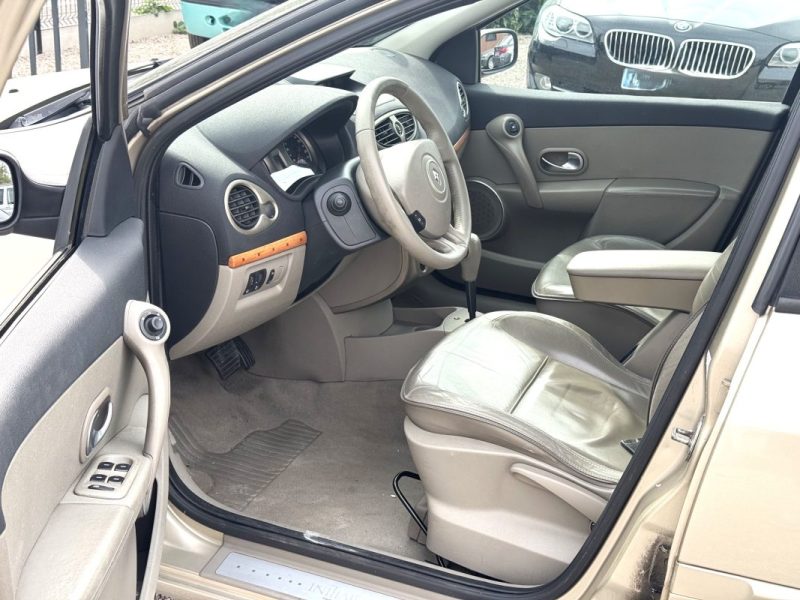 RENAULT CLIO III 1.6 16V 110CV INITIALE AUTOMATIQUE