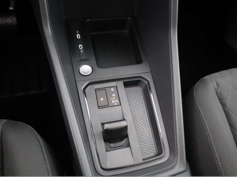 VOLKSWAGEN CADDY LIFE EDITION 2025