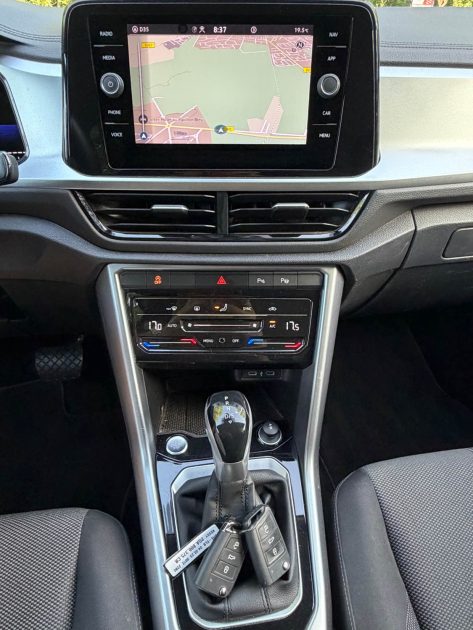 VOLKSWAGEN T-ROC LIFE  DSG 04/2023
