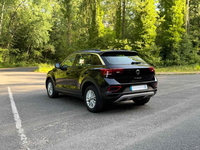 VOLKSWAGEN T-ROC LIFE  DSG 04/2023