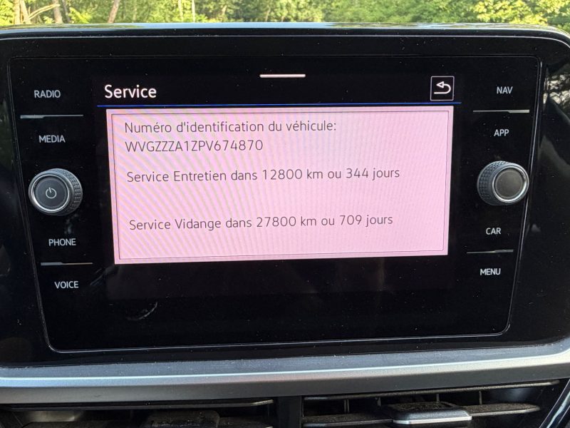 VOLKSWAGEN T-ROC LIFE  DSG 04/2023