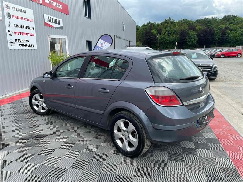 OPEL ASTRA 2005