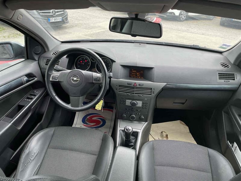 OPEL ASTRA 2005