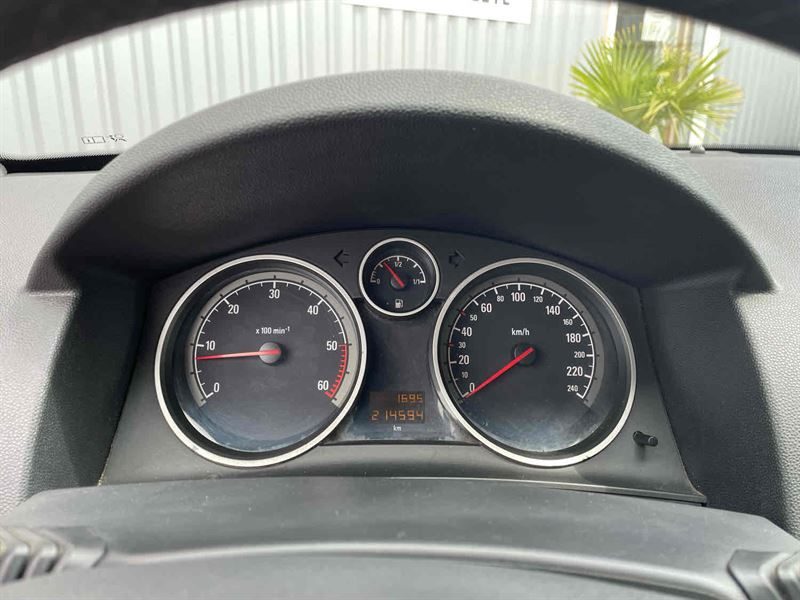 OPEL ASTRA 2005
