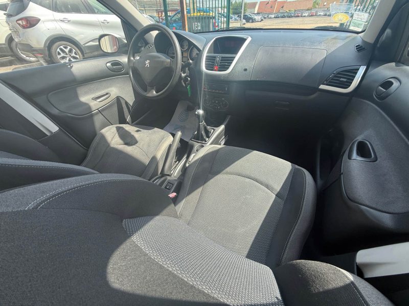 PEUGEOT 206+ 1.4I - 8V 75CV PACK LIMITED ETHANOL  2009