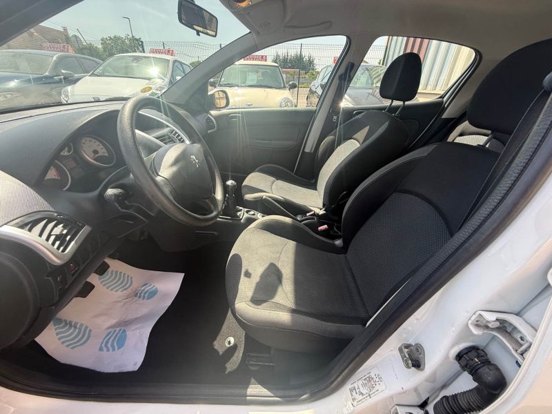 PEUGEOT 206+ 1.4I - 8V 75CV PACK LIMITED ETHANOL  2009