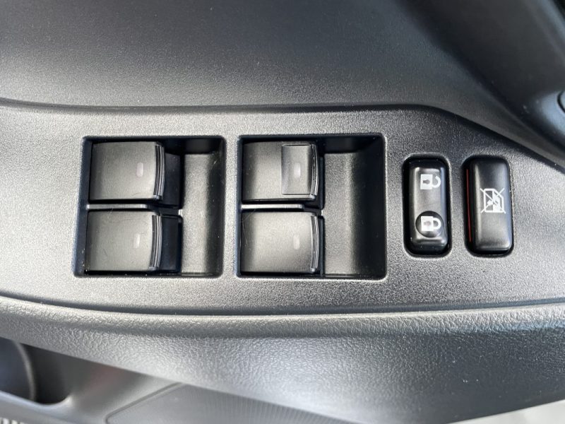 TOYOTA VERSO 2.0L D-4D 124 CV GARANTIE 3/12 MOIS 2013