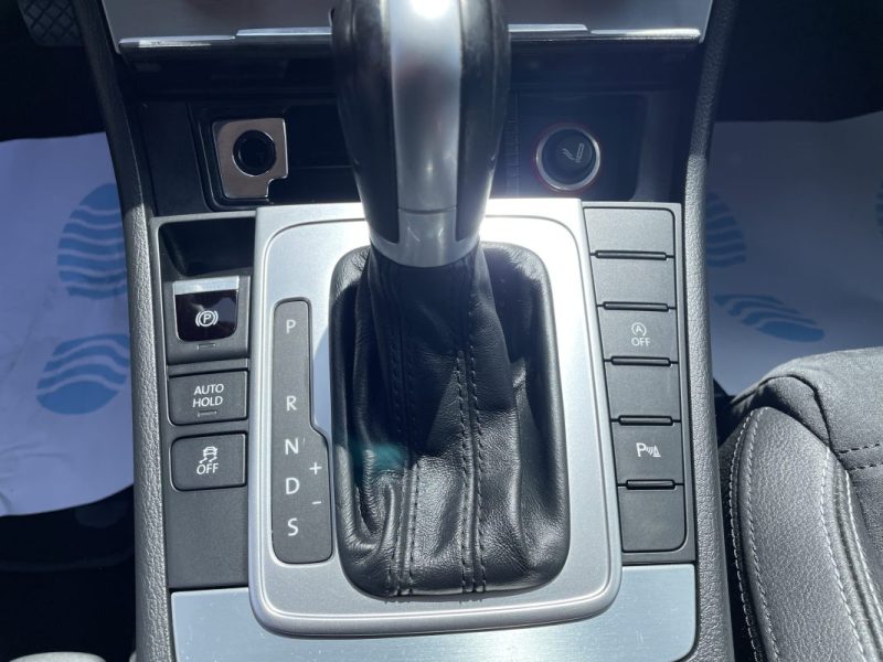 VOLKSWAGEN PASSAT CC 2.0 TDI 140 CV  CARAT   GARANTIE 3/12 MOIS 2014