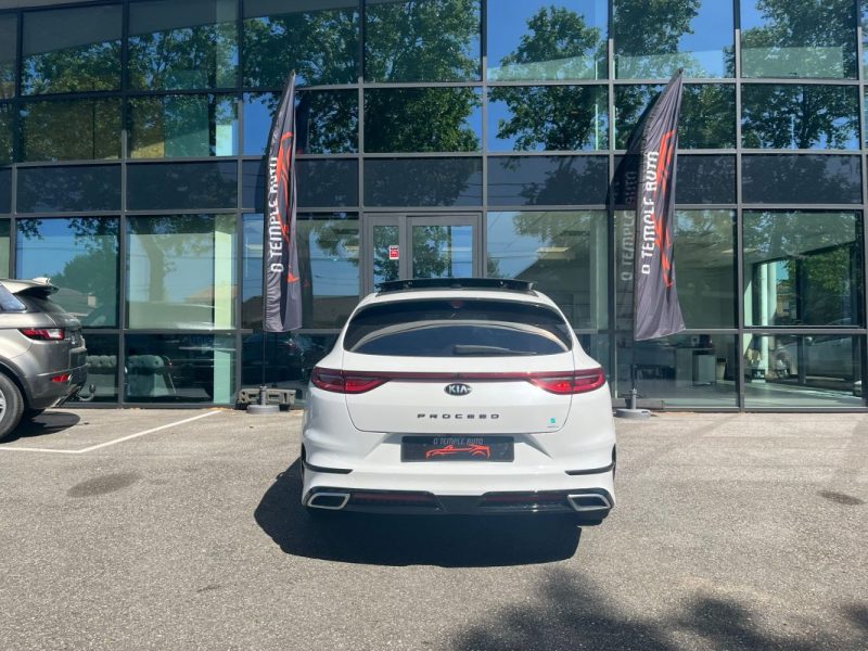 KIA PROCEED GT Line III 136 ch 1.6 CRDi DCT7 ISG Boîte Automatique / Toit Ouvrant Panoramique