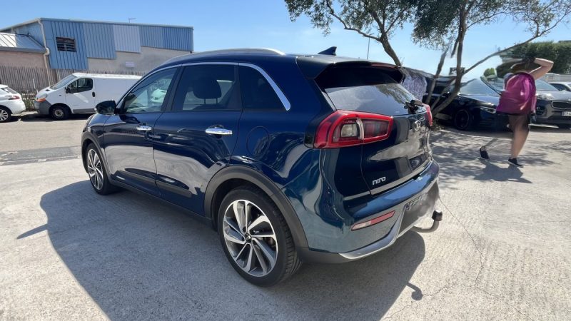 KIA NIRO PREMIUM HYBRIDE ATTELAGE JBL