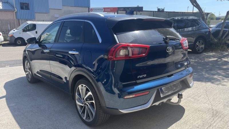 KIA NIRO PREMIUM HYBRIDE ATTELAGE JBL