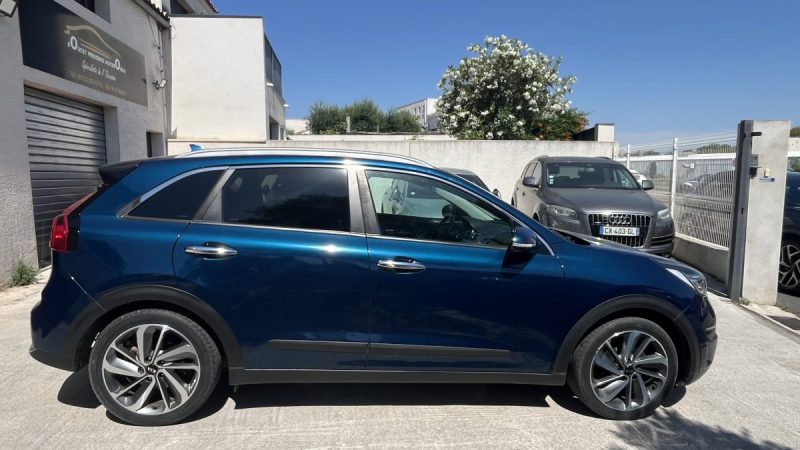 KIA NIRO PREMIUM HYBRIDE ATTELAGE JBL