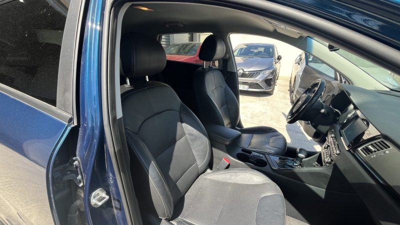 KIA NIRO PREMIUM HYBRIDE ATTELAGE JBL