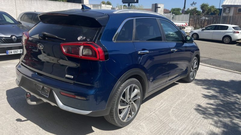 KIA NIRO PREMIUM HYBRIDE ATTELAGE JBL