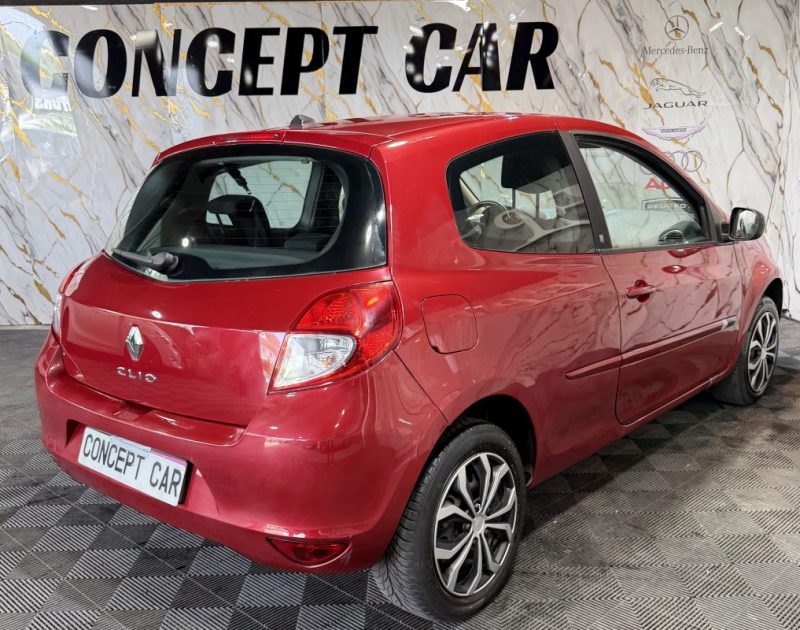 RENAULT CLIO 1.2 NIGHT AND DAY 2010 - 69 777Kms -75 CH - Parfait Etat - Premier Main - Suivit RENAUL