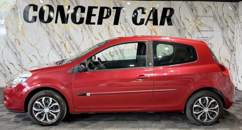 RENAULT CLIO 1.2 NIGHT AND DAY 2010 - 69 777Kms -75 CH - Parfait Etat - Premier Main - Suivit RENAUL