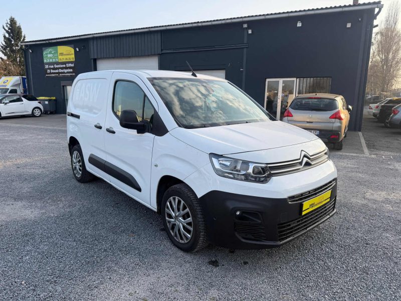 CITROEN BERLINGO CONFORT 1L5 HDI 130 CHX "3 PLACES"