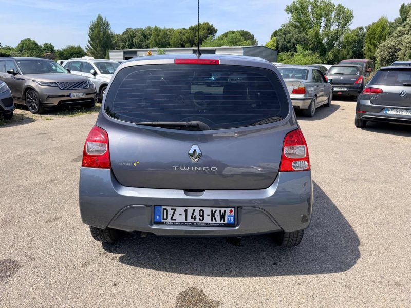 RENAULT TWINGO II 1.2 60CV AUTHENTIQUE 121MKM