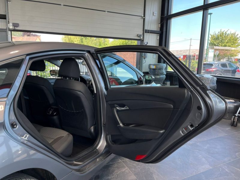 🔹 HYUNDAI i40 1.7 CRDi 115 Pack Business Blue Drive - ✅ Première main - Garantie 6 mois 