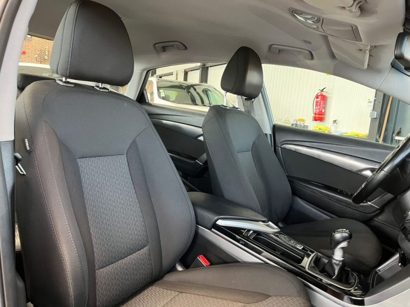 🔹 HYUNDAI i40 1.7 CRDi 115 Pack Business Blue Drive - ✅ Première main - Garantie 6 mois 