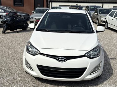 HYUNDAI I20 1.4 ESSENCE 100CV BVA 