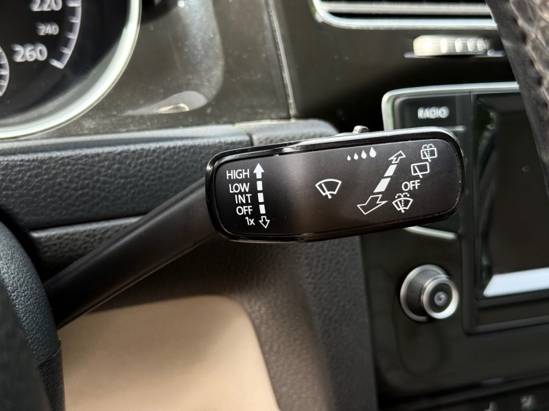 Volkswagen Golf VII SW 2.0 TDI 150 BlueMotion Technology Carat DSG6 - GPS- Révisée & Garantie 6 Mois