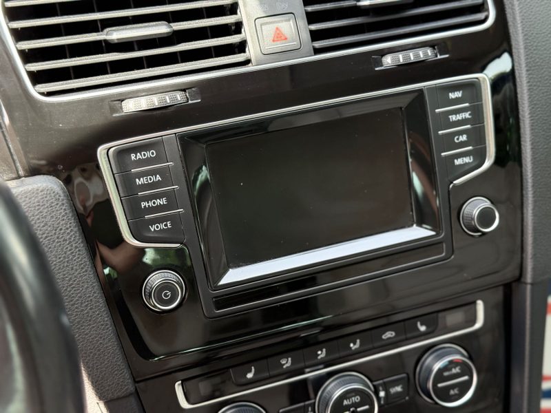 Volkswagen Golf VII SW 2.0 TDI 150 BlueMotion Technology Carat DSG6 - GPS- Révisée & Garantie 6 Mois