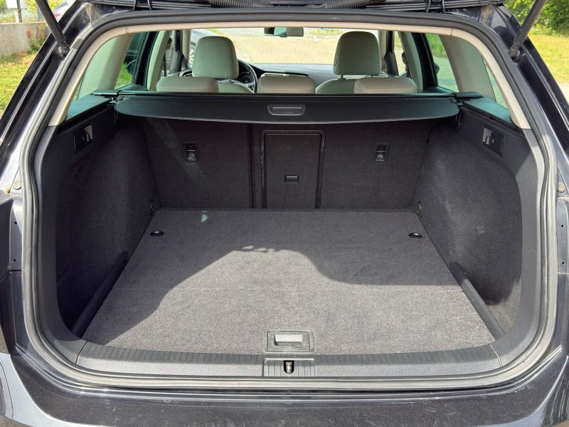 Volkswagen Golf VII SW 2.0 TDI 150 BlueMotion Technology Carat DSG6 - GPS- Révisée & Garantie 6 Mois