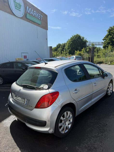 PEUGEOT 207 1.6i 109ch EXECUTIVE