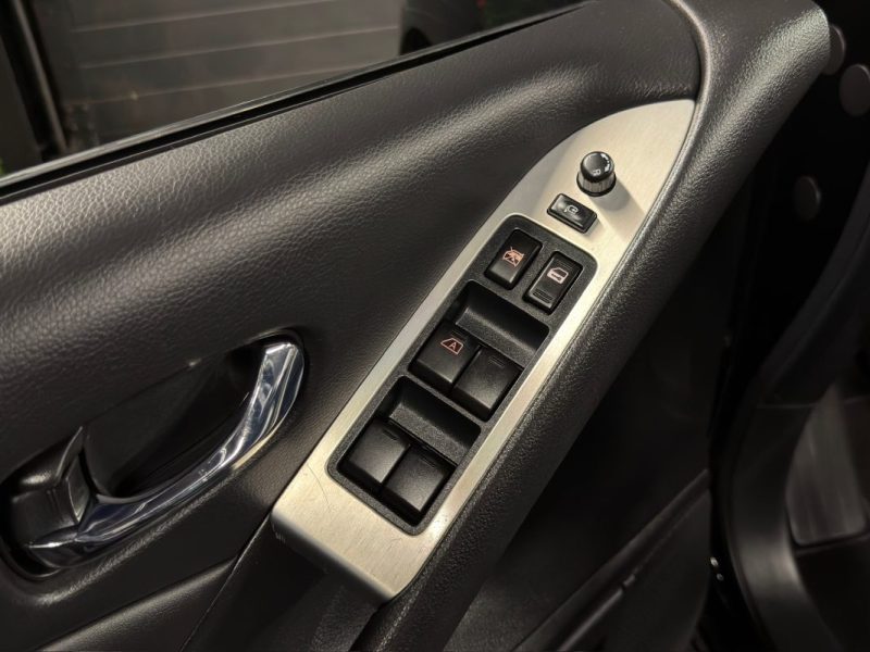 NISSAN MURANO II 2.5 DCI 190 Cv 4x4 BOITE AUTOMATIQUE TOIT OUVRANT ATTELAGE INTERIEUR CUIR ECRAN GPS