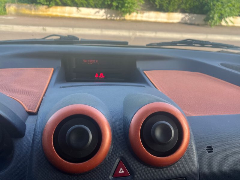 PEUGEOT 1007 