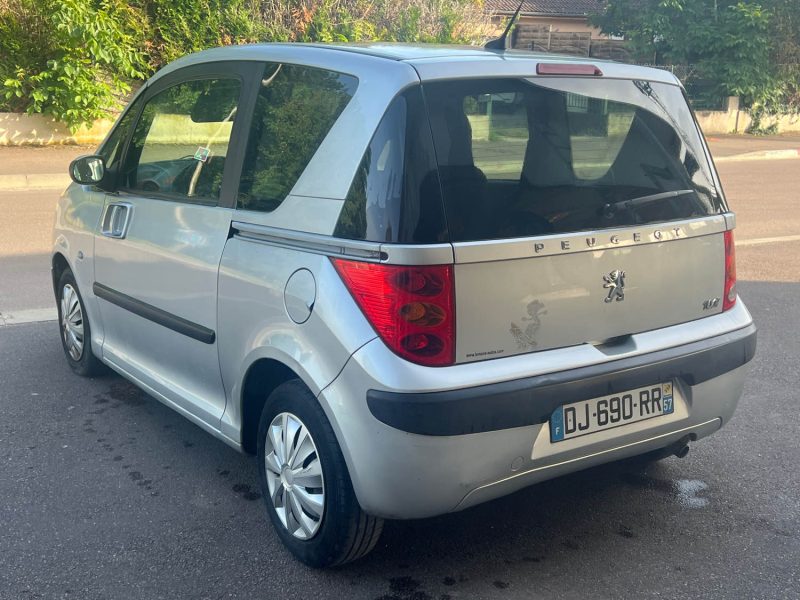 PEUGEOT 1007 