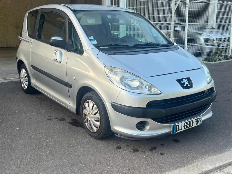 PEUGEOT 1007 