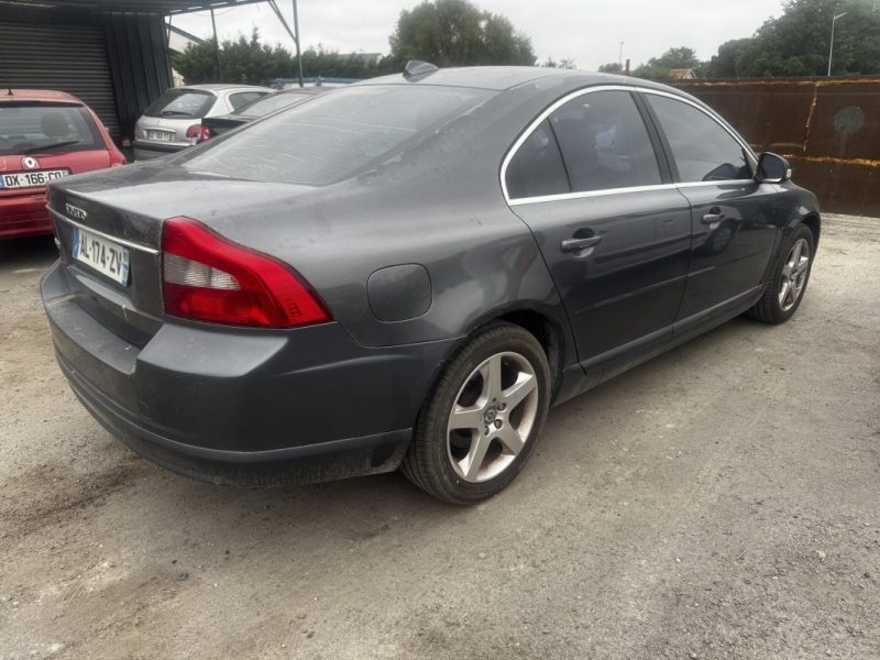 VOLVO S80 2.5 T MOMENTUM 231CH 2007