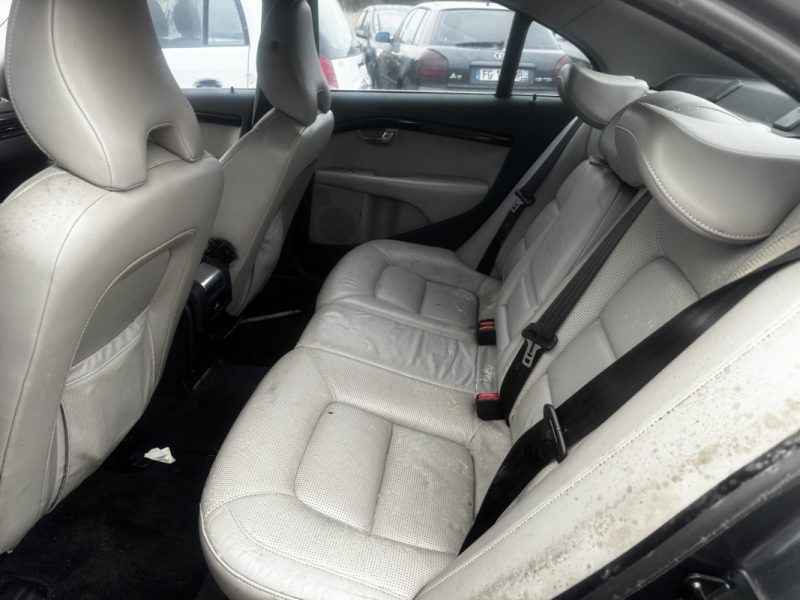 VOLVO S80 2.5 T MOMENTUM 231CH 2007