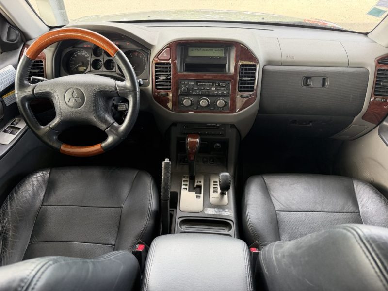 MITSUBISHI PAJERO 3.2 DI-D ELEGANCE 1er main