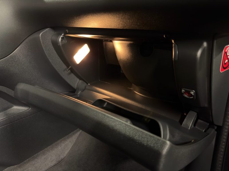 PEUGEOT 3008 PHASE 2 STYLE 1.2 TURBO 130 Cv 1ERE MAIN - GARANTIE 1 AN