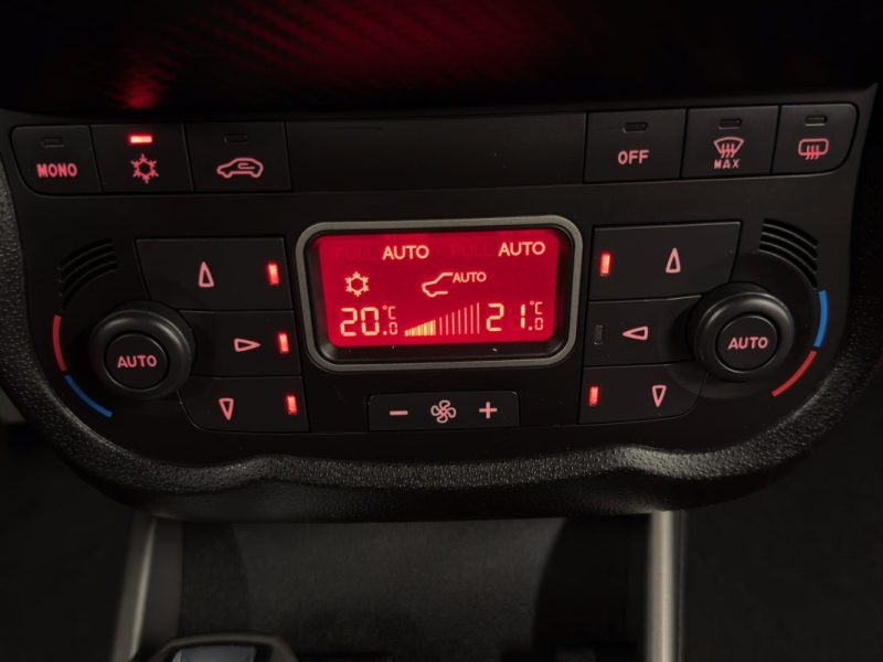 ALFA ROMEO MITO Phase 2 EXCLUSIVE 1.4 TB MultiAir 135 S&S 1ERE MAIN INTERIEUR CUIR - GARANTIE 1 AN