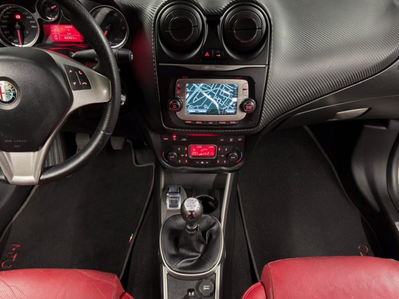 ALFA ROMEO MITO Phase 2 EXCLUSIVE 1.4 TB MultiAir 135 S&S 1ERE MAIN INTERIEUR CUIR - GARANTIE 1 AN