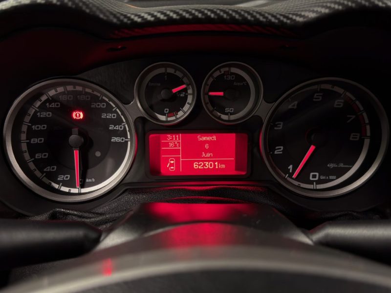 ALFA ROMEO MITO Phase 2 EXCLUSIVE 1.4 TB MultiAir 135 S&S 1ERE MAIN INTERIEUR CUIR - GARANTIE 1 AN