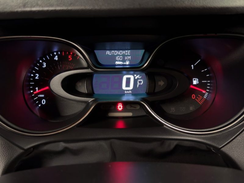 RENAULT CAPTUR PHASE 2 INTENS 1.5 DCI 90 Cv BOITE AUTOMATIQUE / ECRAN GPS - GARANTIE 1 AN