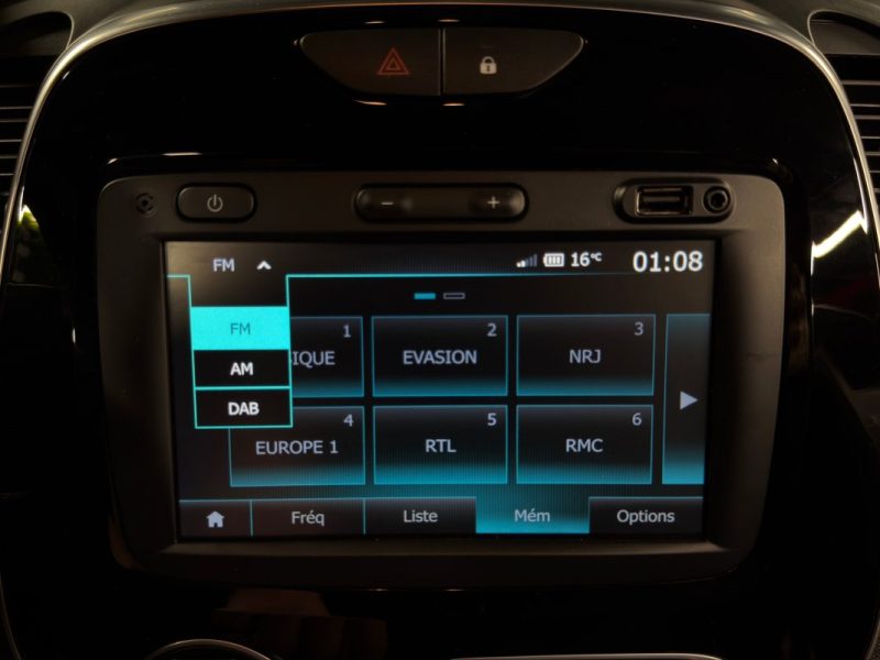 RENAULT CAPTUR PHASE 2 INTENS 1.5 DCI 90 Cv BOITE AUTOMATIQUE / ECRAN GPS - GARANTIE 1 AN
