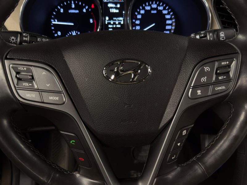 HYUNDAI SANTA FE III Phase 2 EXECUTIVE 2.2 CRDi 200 Cv 4x4 BOITE AUTO TOIT OUVRANT CUIR Garantie 1an