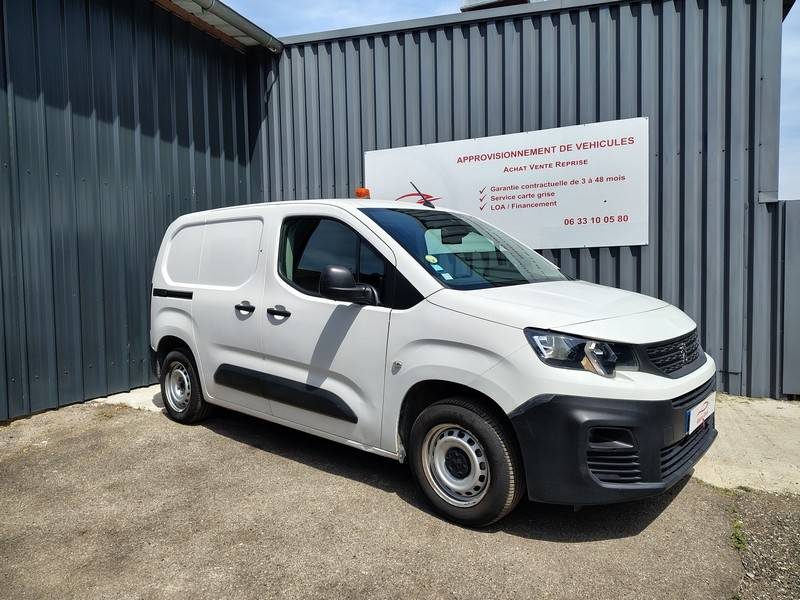 Peugeot Partner 100ch – 40 500 km – Garantie 39,90/mois – 11 000 HT