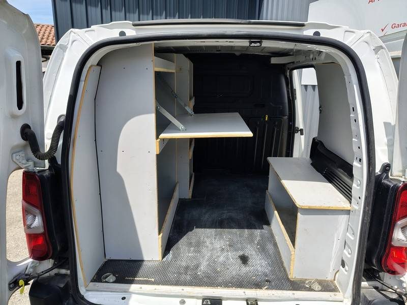 Peugeot Partner 100ch – 40 500 km – Garantie 39,90/mois – 11 000 HT