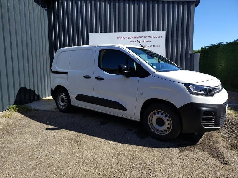 CITROËN BERLINGO III VAN FOURGON TAILLE M – MOTEUR ÉLECTRIQUE 136 CH (100 kW) – BATTERIE 50 kWh – DR